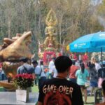ให้โชคหลายงวด ชาวบ้านแห่ส่องเลขเด็ด ธูปเสี่ยงทาย องค์ท้าวเวสสุวรรณทรงราหู