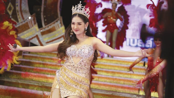จับกระแสลูกทุ่ง - ‘เบลล์ นิภาดา’ฝันเป็นจริง ร้องหมอลำ-อึ้งลุกส์ใหม่อลัง