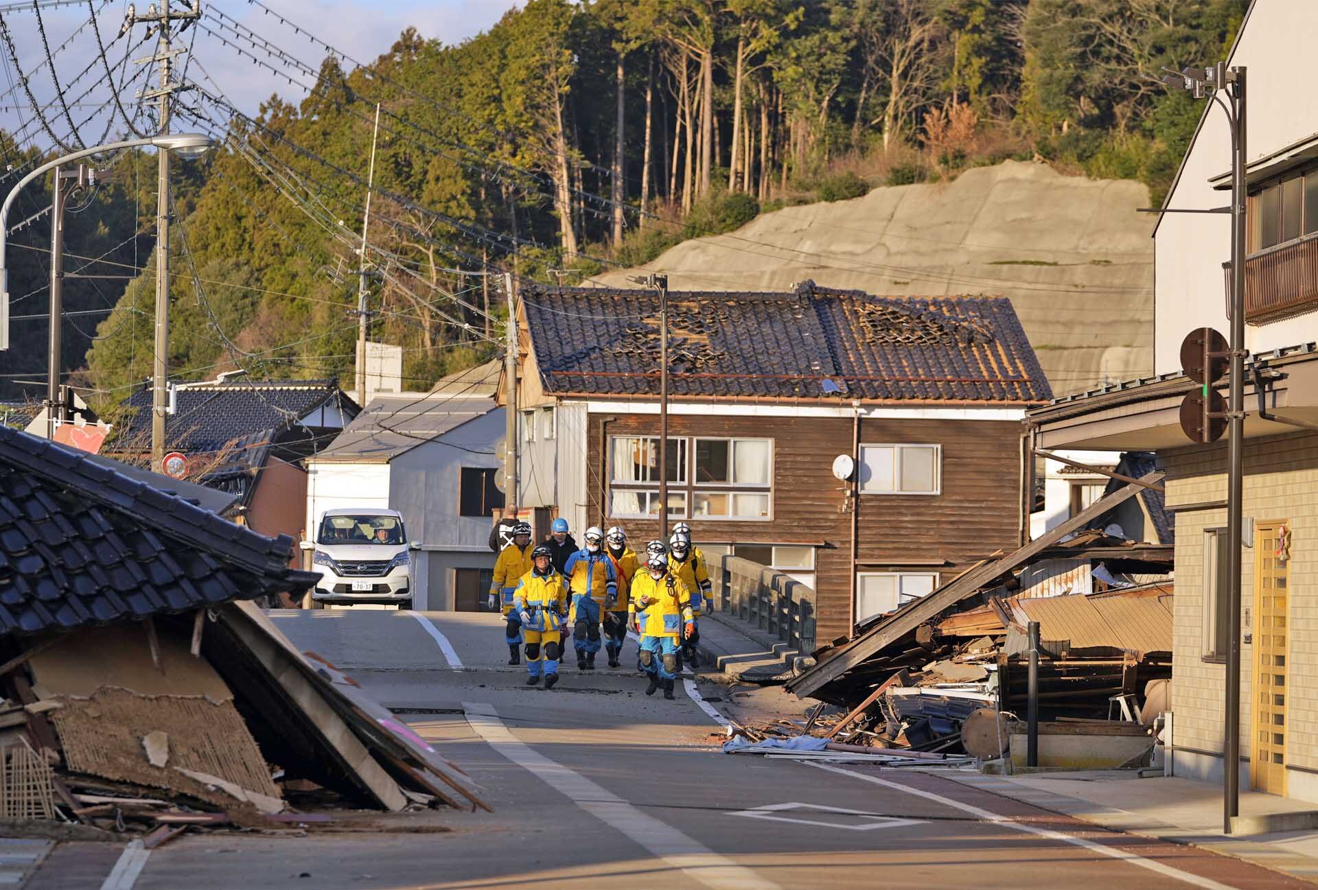 ญี่ปุ่นสุดชอกช้ำ! เหยื่อแผ่นดินไหวดับพุ่ง 100 ราย-สูญหายเพิ่มพรวดกว่า 240 คน