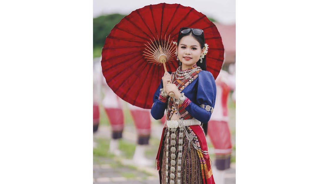 จับกระแสลูกทุ่ง