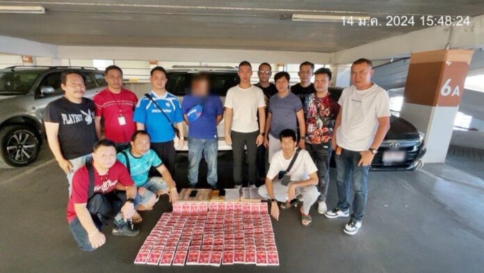 ล่อซื้อกลางห้าง จับไรเดอร์ ลอบ ขายซิมเถื่อน ผ่านเฟซบุ๊ก ของกลางนับพันซิม 4 ล่อซื้อกลางห้าง