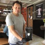 ชิมกาแฟดริปรสชาติเข้มข้น "บ้านเนินสวน" ร้านกาแฟลับๆ ในสวน คอกาแฟตัวจริงห้ามพลาด
