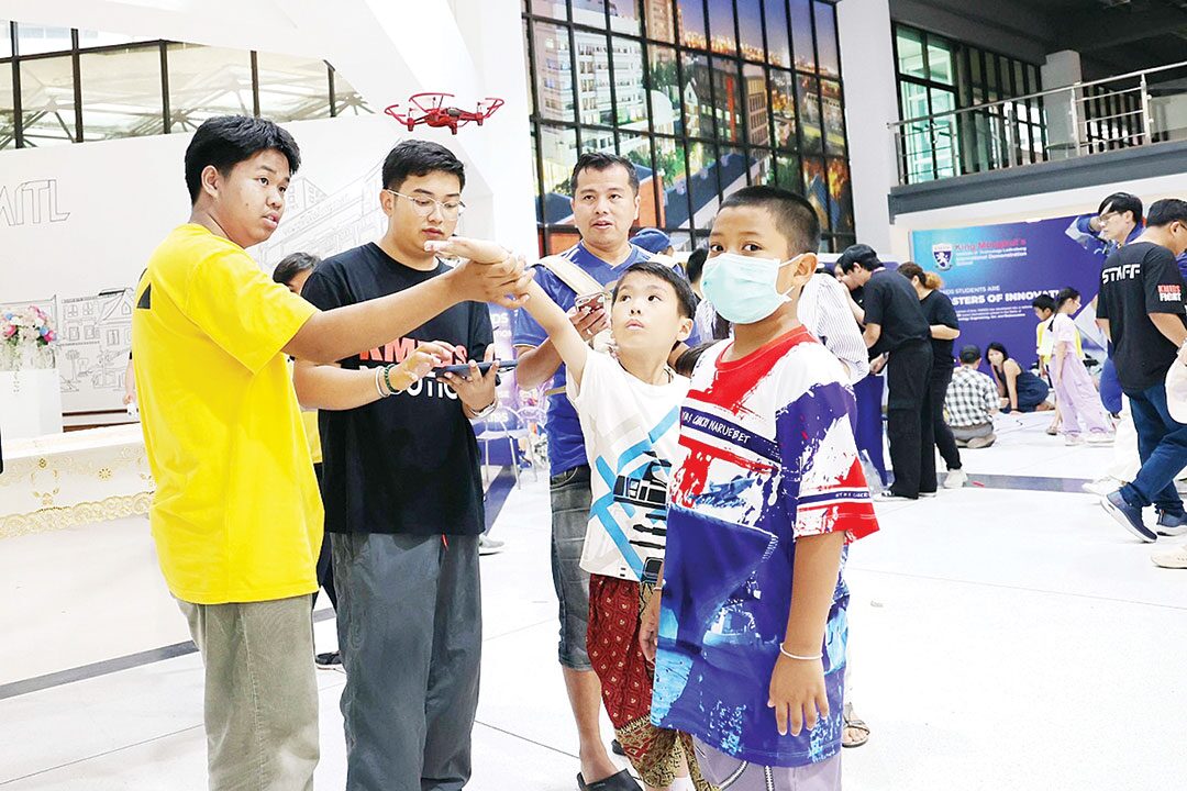 สดเยาวชน