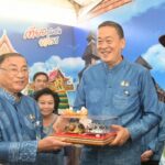 นายกรัฐมนตรี เยี่ยมชมการแสดงและสาธิตภูมิปัญญาวัฒนธรรม จ.ระนอง