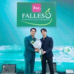 แชมพู “ฟอลเลส” จัดกิจกรรมกระทบไหล่ “ป้อง - ณวัฒน์ กุลรัตนรักษ์”
