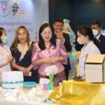 แบงก์กรุงเทพ มอบหนังสือสู่ห้องสมุดเตรียมพร้อมรับมือปัญหาโลกเดือด