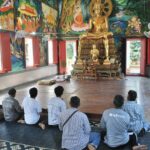 ชาวบ้านส่องเลขอ่างน้ำมนต์ บวงสรวงบูรณะโบสถ์เก่า อายุ100ปี ชำรุด-ถูกน้ำท่วม