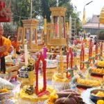 ชาวบ้านส่องเลขอ่างน้ำมนต์ บวงสรวงบูรณะโบสถ์เก่า อายุ100ปี ชำรุด-ถูกน้ำท่วม