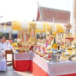 ชาวบ้านส่องเลขอ่างน้ำมนต์ บวงสรวงบูรณะโบสถ์เก่า อายุ100ปี ชำรุด-ถูกน้ำท่วม
