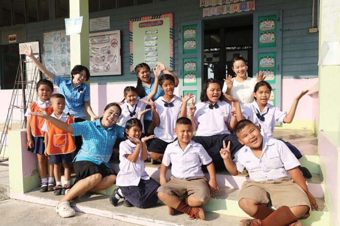 สดจากเยาวชน - สุขขนาดเล็ก 11เด็กนักเรียน