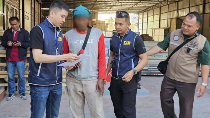 จับยัดคุก! อดีตหลวงลุงลวงด.ช.6ขวบเข้ากุฏิ อ้างอสุจิตัวเองเป็นน้ำวิเศษ ให้ใช้มือลูบบอก"สาธุ" 3 จับยัดคุก