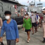 ทัพเรือ ไล่ล่าจับ เรือประมงเวียดนาม 2 ลำ รุกล้ำน่านน้ำอ่าวไทย ลักลอบคราดปลิงทะเล