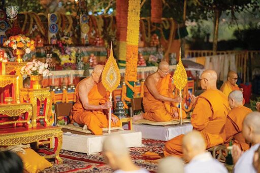 ข่าวสดพระเครื่อง - บวชหมู่มหาวชิราโพธิรุ่น 1 ถวายราชกุศล‘72 พรรษา’