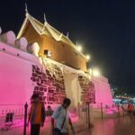 ตรุษจีนคึกคัก ปชช.กราบสักการะขอพร 'ย่าโม' แห่เซลฟี่ โคมไฟตำนาน 9 บุตรมังกร