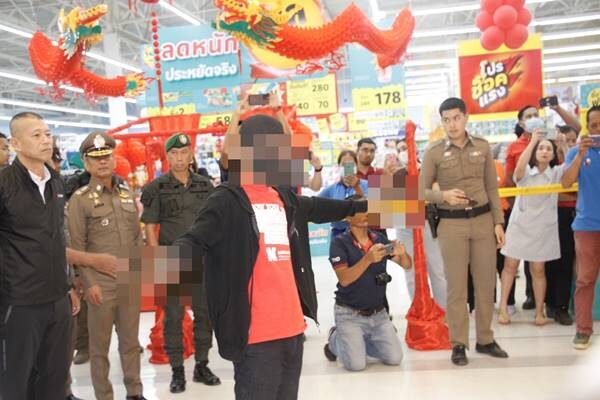 รวบทันควัน แก๊งชิงทอง ห้างดัง กวาดไปล้านสอง รับดูลาดเลาเป็นสัปดาห์ จับ 4 เหลือ 1
