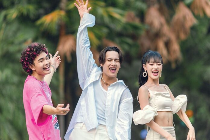 ซุปตาร์บันเทิง - ‘ไอซ์’ชอบทั้งร้องทั้งแสดง อยากให้คนจำภาพในทุกเวอร์ชั่น