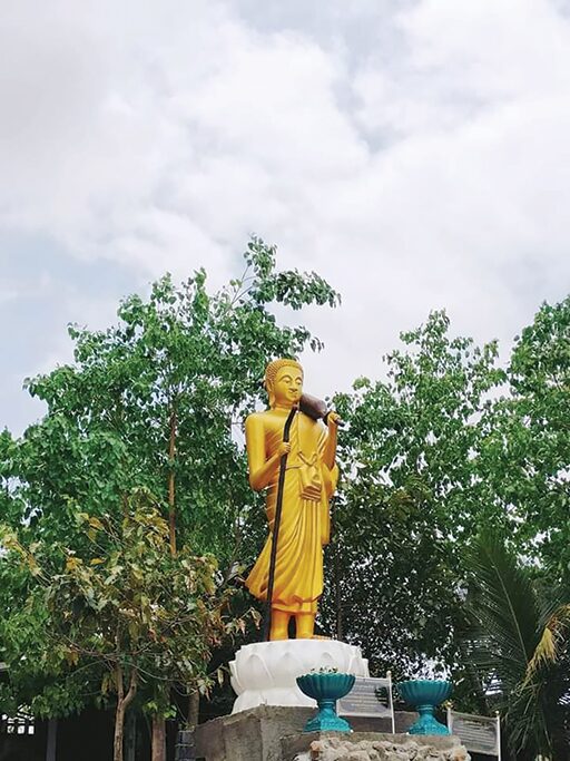 ข่าวสดพระเครื่อง - เหรียญรูปเหมือนรุ่นสร้างบารมี หลวงปู่สุดใจ วัดดอยเทพเนรมิต