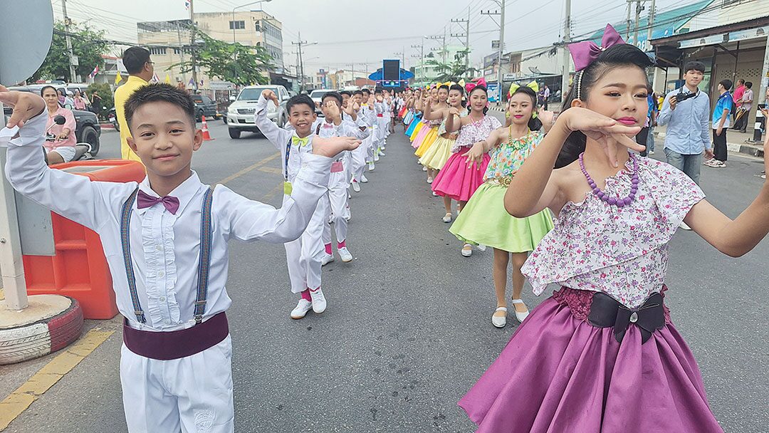 สดจากเยาวชน - แห่นาคบุญเดือนสาม สืบสานวิถีชาวอู่ไท