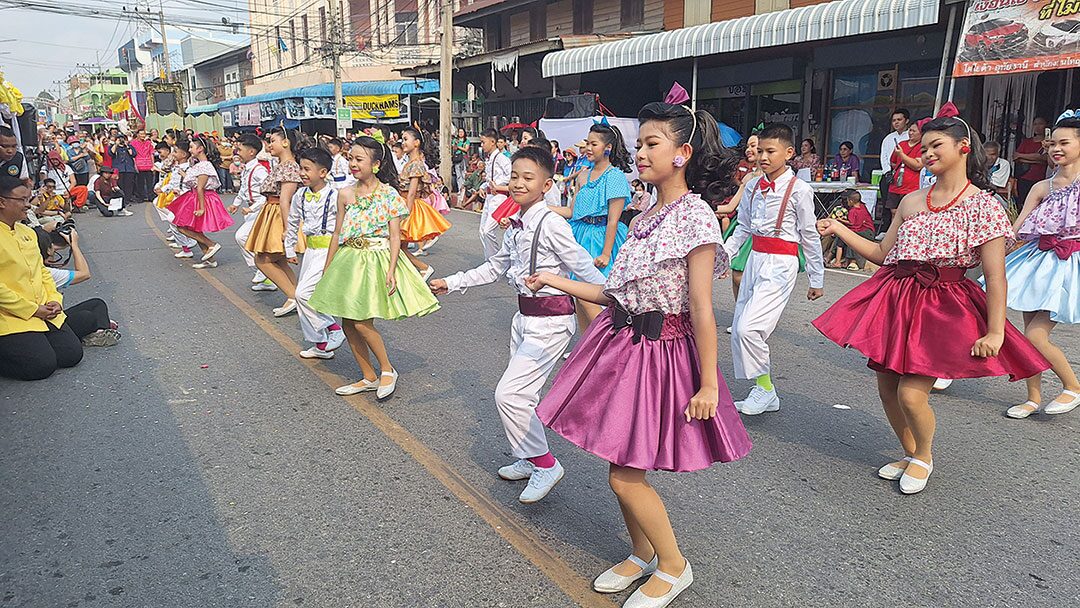 สดจากเยาวชน - แห่นาคบุญเดือนสาม สืบสานวิถีชาวอู่ไท