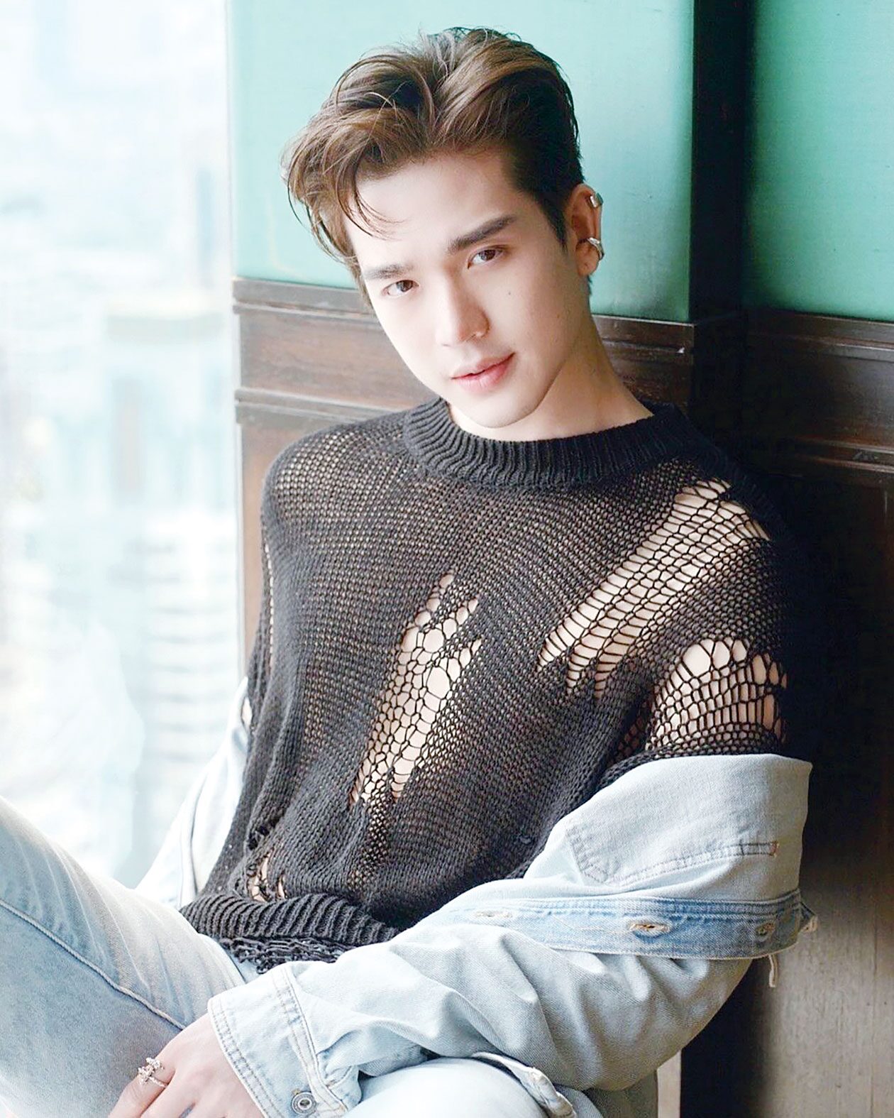อาทิตย์ใส