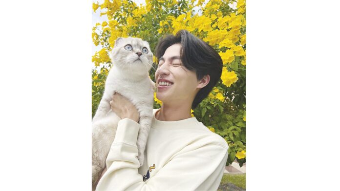อาทิตย์ใส