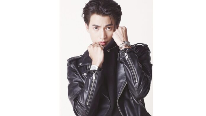 อาทิตย์ใส