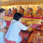 ชาวบ้านร่วมบวงสรวง เบิกเนตร เปิดศาลสมเด็จพระนเรศวร แห่ส่องเลขหางประทัด เล็งเสี่ยงโชค