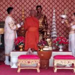ชาวบ้านร่วมบวงสรวง เบิกเนตร เปิดศาลสมเด็จพระนเรศวร แห่ส่องเลขหางประทัด เล็งเสี่ยงโชค