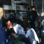 สลด! คนงานถูกไฟฟ้าชอร์ตเสียชีวิต 1 ปั๊มหัวใจช่วยฟื้น 2 คน บาดเจ็บหลายราย หน้าห้างดัง บางกะปิ