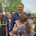 นายกฯ ปลื้มชาวร้อยเอ็ดต้อนรับอบอุ่น เตรียมเทงบฯ หนุนระบบชลประทาน ย้ำให้ความสำคัญเรื่องน้ำ