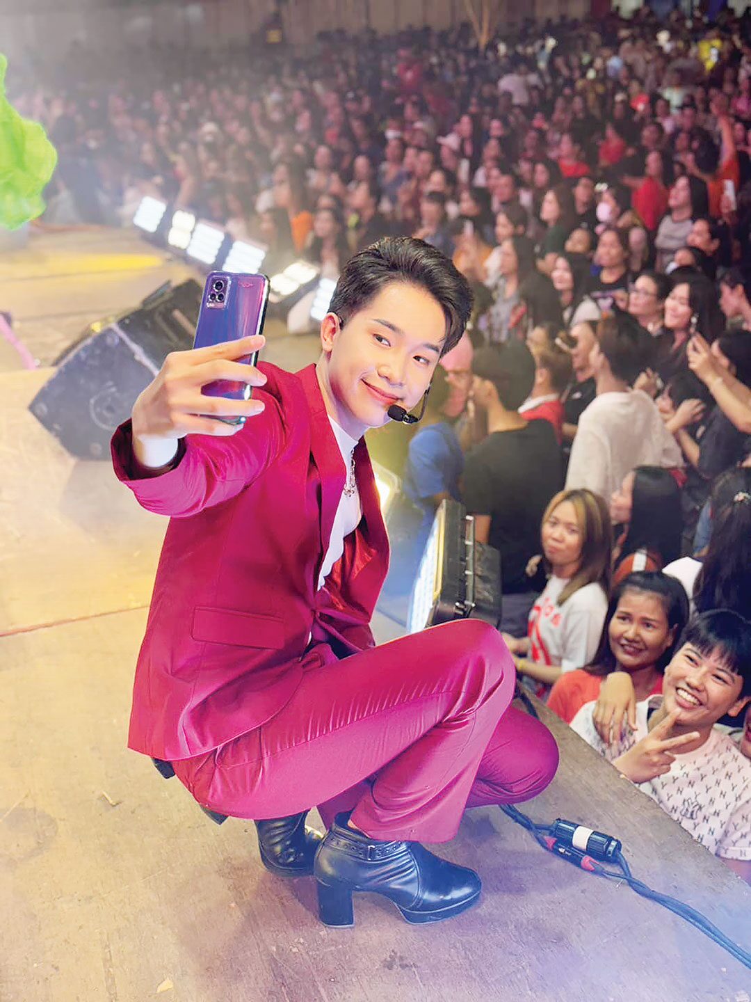 จับกระแสลูกทุ่ง