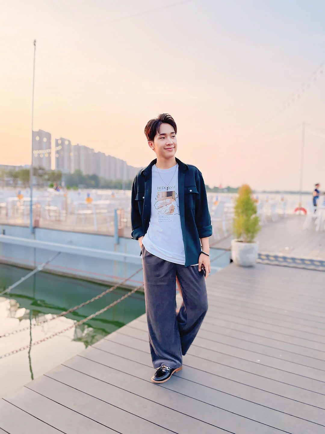 จับกระแสลูกทุ่ง
