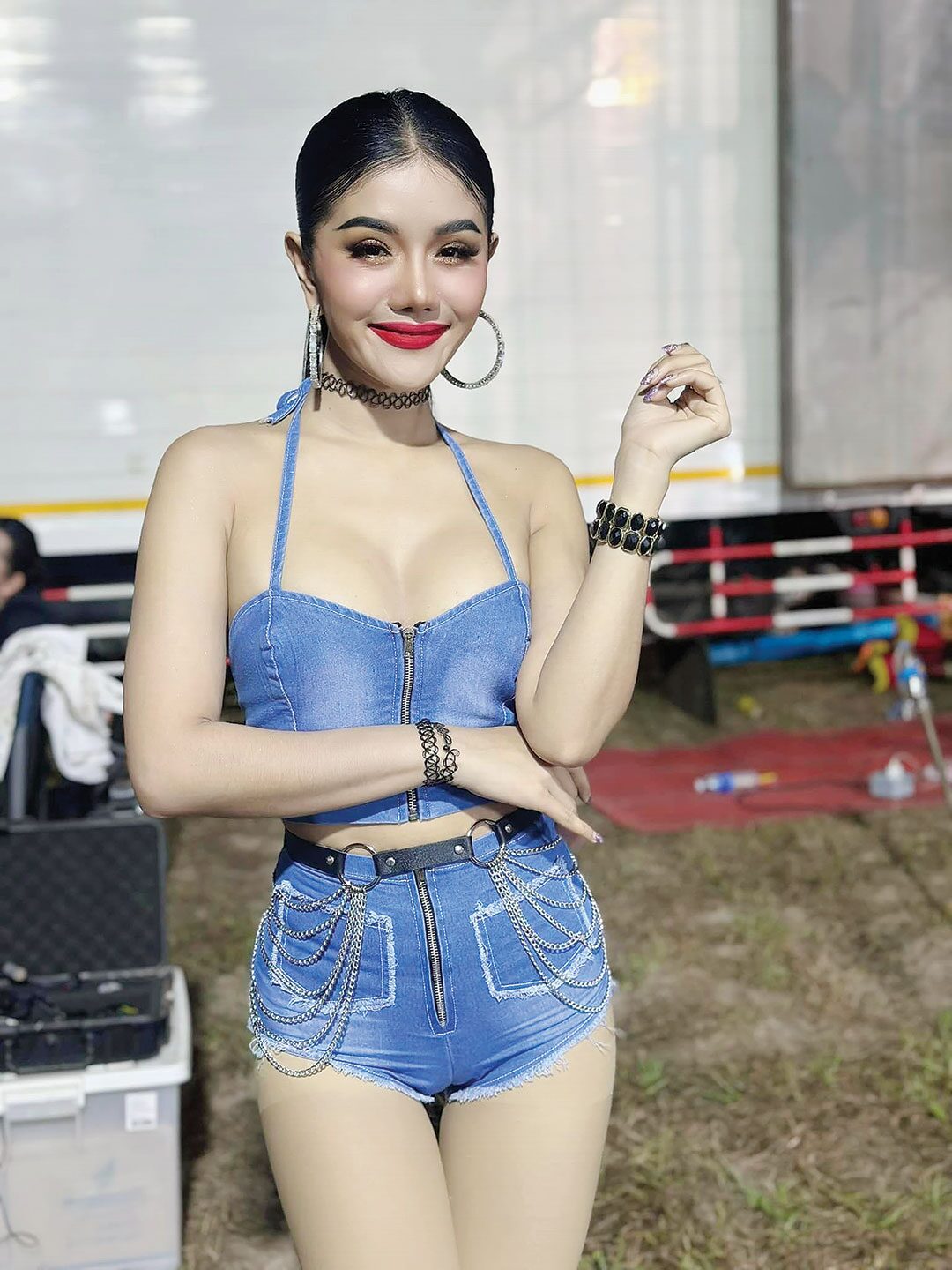 จับกระแสลูกทุ่ง