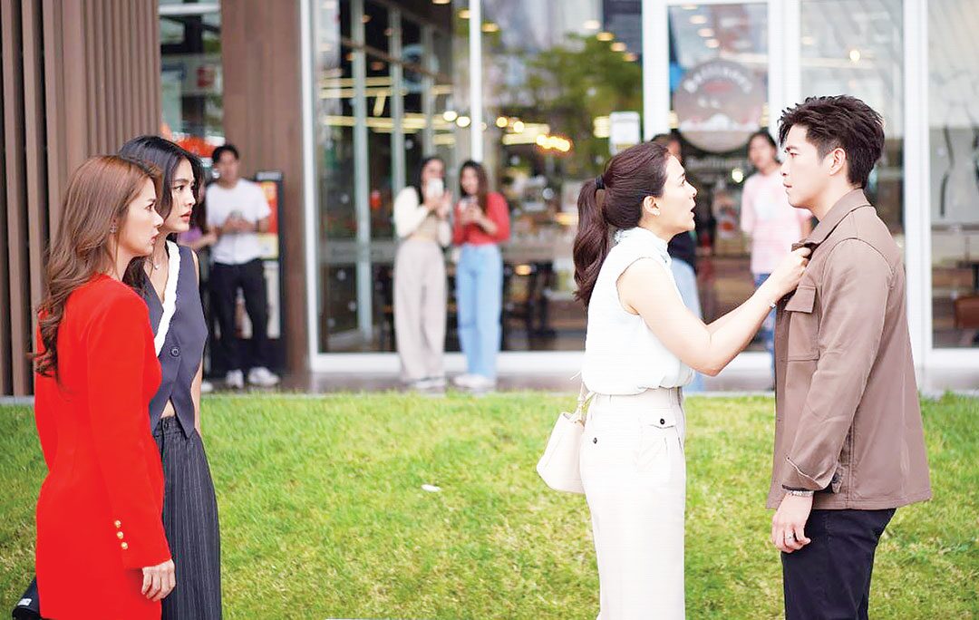 สกู๊ปบันเทิง - ‘ลมเล่นไฟ’สะท้อนชีวิตคู่ ‘เชอรี่-อาเล็ก-อแมนด้า’แซ่บนัว