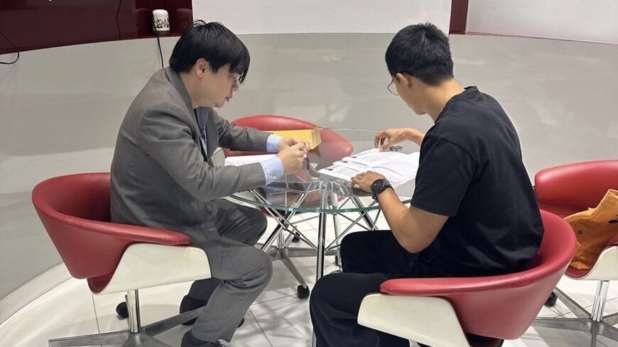 แชมป์ วอนลูกหนี้