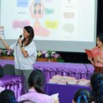 ฮัลโหลดารา - ไมค์ ภัทรเดช เซอร์ไพรส์แฟนๆ โชว์เสียงส่งท้ายละคร ในรอยทราย