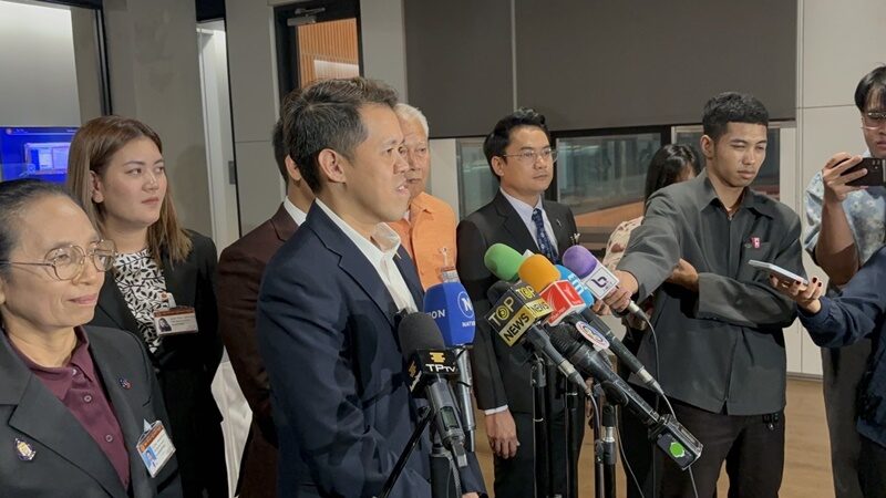 นายปกรณ์วุฒิ อุดมพิพัฒน์สกุล สส.บัญชีรายชื่อ พรรคก้าวไกล ในฐานะประธานวิปฝ่ายค้าน
