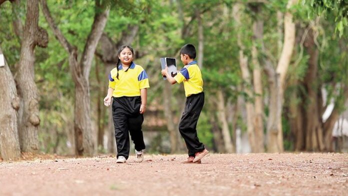 สดจากหน้าเยาวชน - ปักหมุด‘สระมรกต’ มัคคุเทศก์น้อย2024