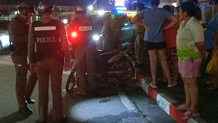 เตือนห้ามสูบบุหรี่! ไอ้โหดบุกร้านฟันแขนขาด ระทึกวิ่งไล่สาวหิ้วแขนแฟนหนุ่มไปรพ. 4 เตือนห้ามสูบบุหรี่