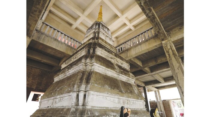 สดจากเยาวชน - ม่วนจอยบุญเดือนสี่ ปีใหม่ไทคอนสาร