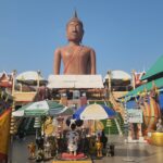 สาธุชนคึกคัก แห่กราบไหว้ปิดทองขอพร หลวงพ่อสมหวัง ไม่พลาดขอโชคลาภ-ได้เลขเด็ด