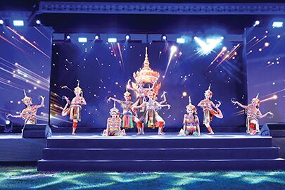 ข่าวสดพระเครื่อง - เที่ยวงานใต้ร่มพระบารมี 242ปี-กรุงรัตนโกสินทร์