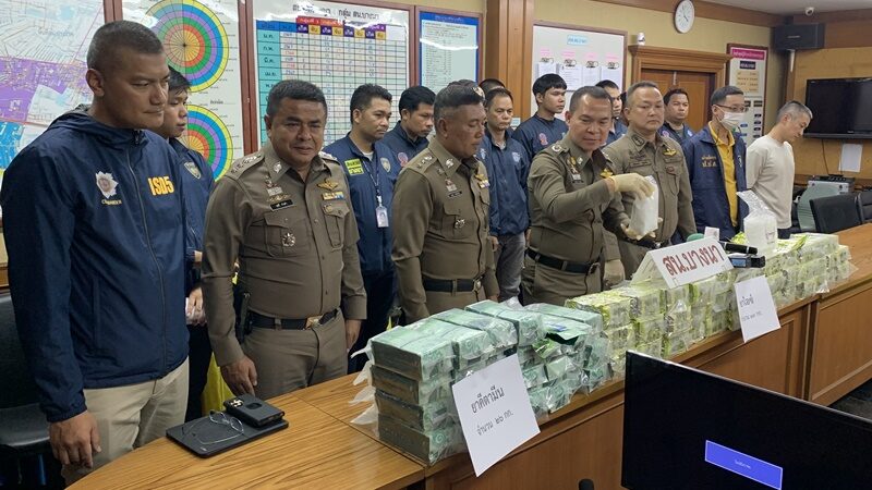 จับผู้ต้องหาขนยาไอซ์ 39 กก.เคตามีน 26 กก.มูลค่ากว่า16.9ล้าน อ้างรับจ้างมาเตรียมส่งต่อลูกค้า 