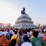 เจ้าคุณธงชัย ประธานสวดนพเคราะห์ ‘จันทรคราส’ ลานหลวงปู่ทวด