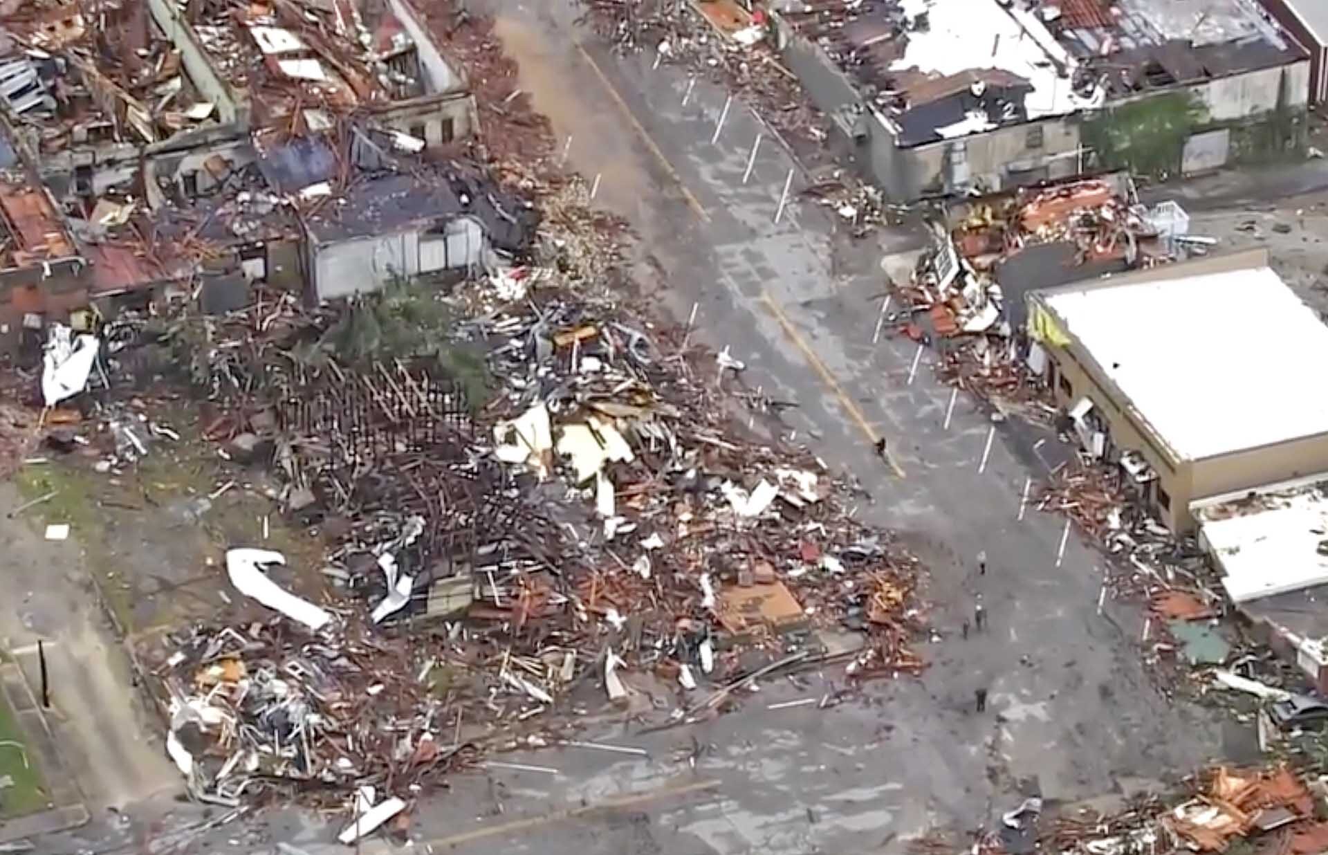 ทอร์นาโด 113 ลูก “พัดถล่มสหรัฐ” ดับแล้ว 5 ศพ จีนก็อ่วมพายุหมุน-ดับเจ็บอื้อ