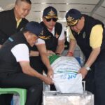 รมช.เกษตรฯ ขึ้นบินตรวจปฏิบัติการทำฝนหลวง แก้ปัญหา PM2.5 ยันสงกรานต์ปลอดฝุ่นพิษ