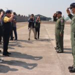 รมช.เกษตรฯ ขึ้นบินตรวจปฏิบัติการทำฝนหลวง แก้ปัญหา PM2.5 ยันสงกรานต์ปลอดฝุ่นพิษ