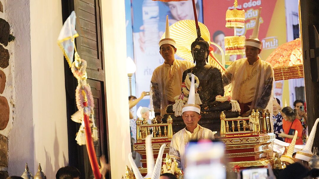 ข่าวสดพระเครื่อง-ขบวนแห่‘พระคันธารราษฎร์’ ฉลองมหาสงกรานต์โคราช