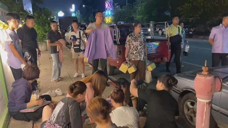 ชื่นชม! ผู้ว่าฯชัยวัฒน์ ถอดเสื้อ-ขับรถช่วยเหลือนักเรียนวูบหมดสติหน้าจวนผู้ว่า