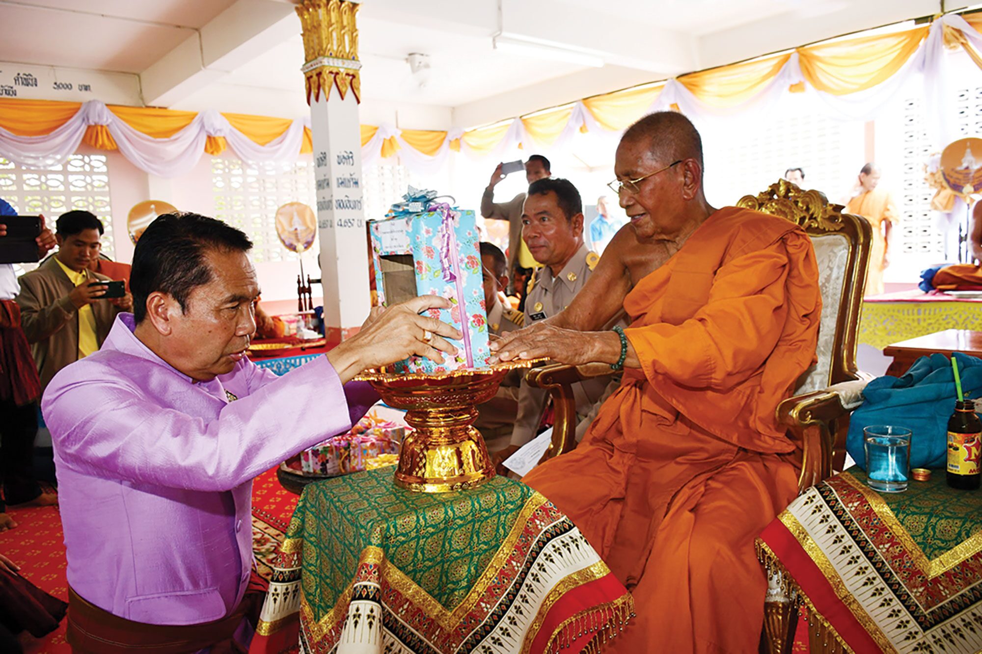 ข่าวสดพระเครื่อง - มหาเจดีย์ศรีจางวางประดิษฐ์ ตั้งประดิษฐาน-วัดสำโรงสูง